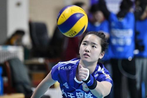 李盈莹视频,排球女神的华丽瞬间