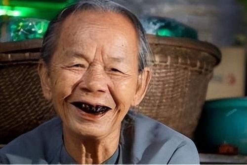 吃槟榔视频,跟随视频一探究竟