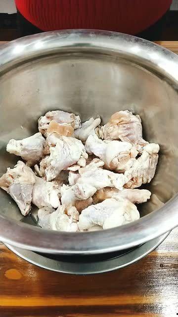 做鸡腿的视频,美味诱人，轻松上手