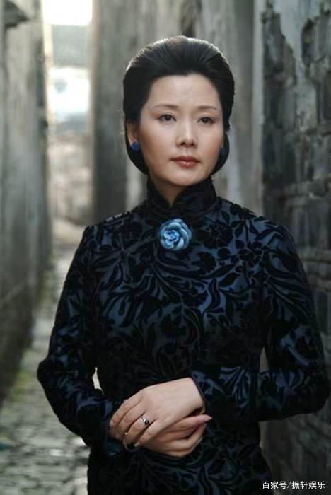 何赛飞吻戏视频,一场令人陶醉的吻戏瞬间