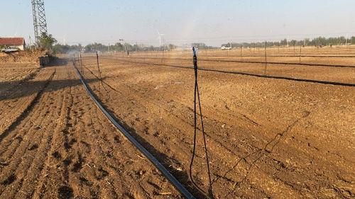 喷灌安装视频,轻松掌握高效灌溉技巧