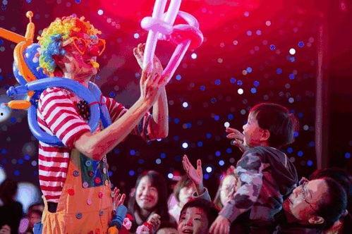 小丑视频表演,小丑视频表演的欢乐盛宴