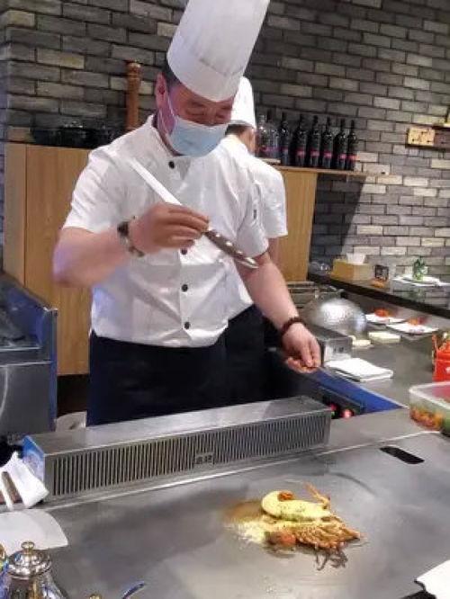 铁板烧视频,铁板烧美食制作全过程揭秘