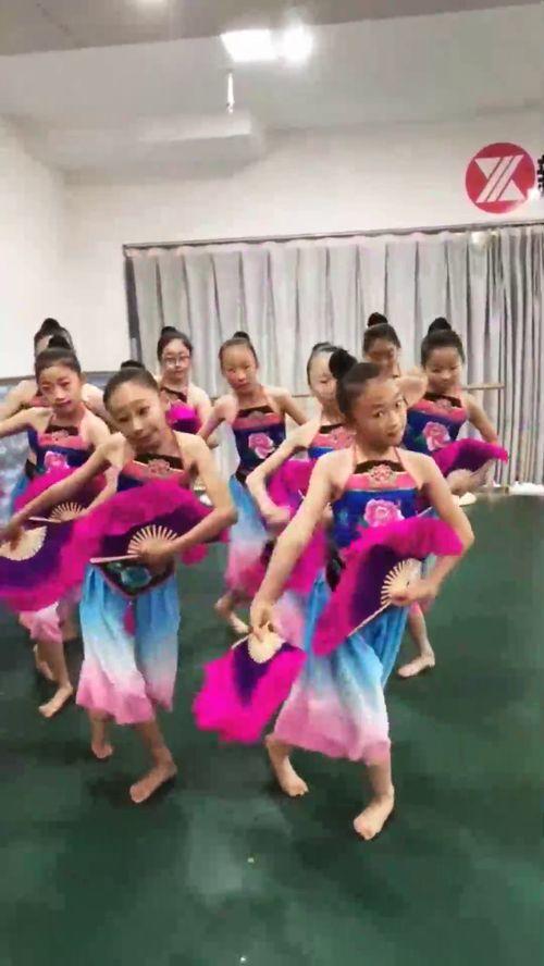 教师舞蹈视频,教师舞蹈视频魅力解析